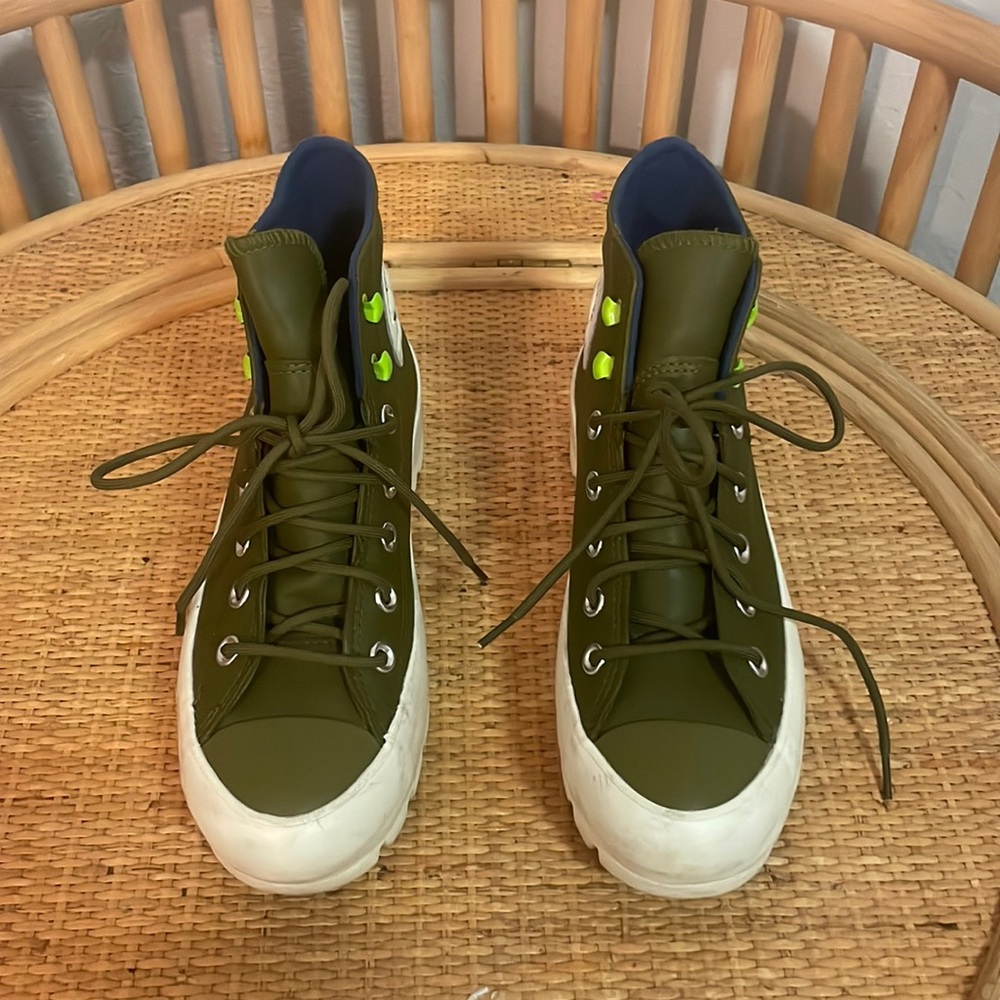 Converse- Women 7